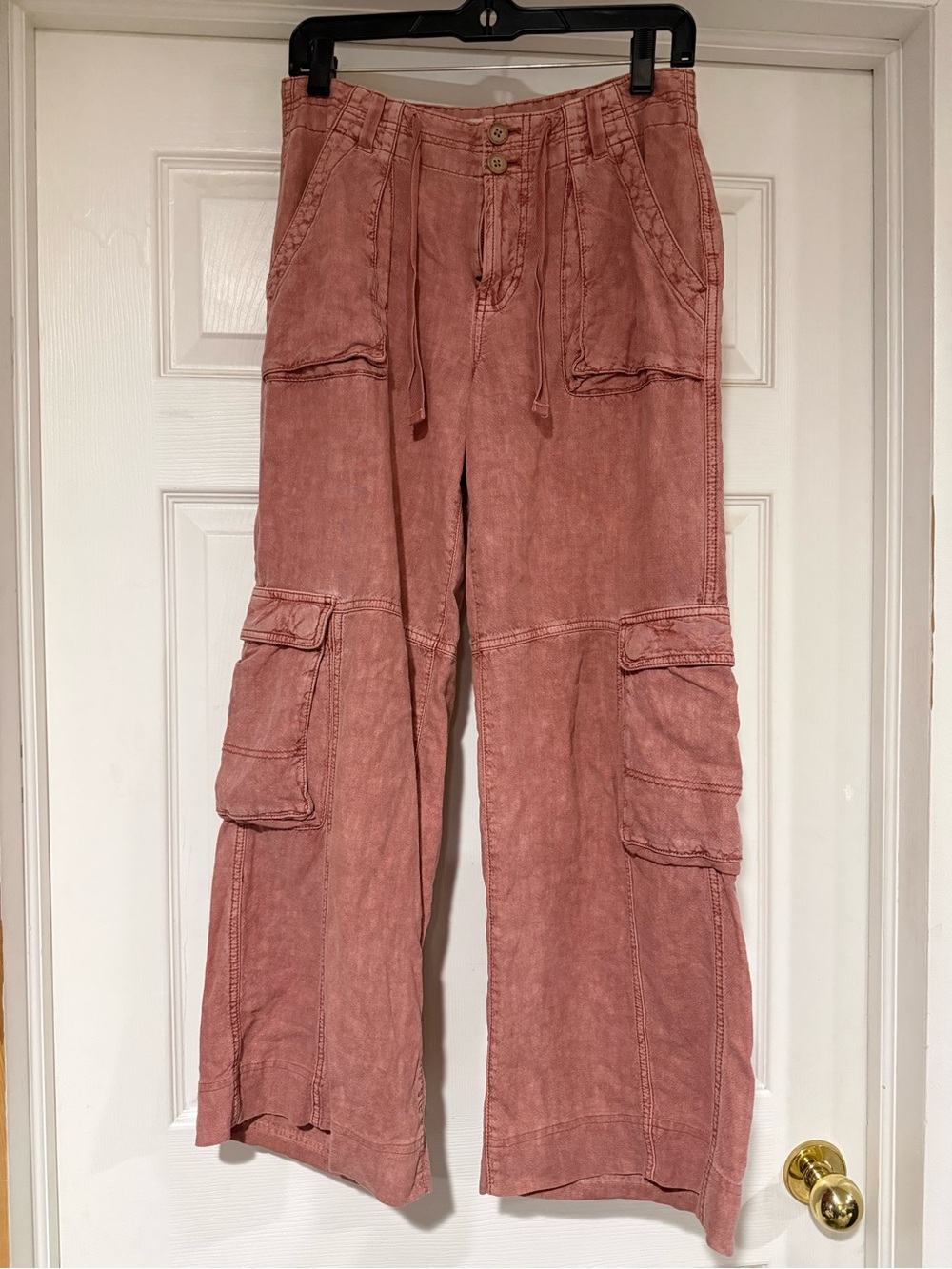 Pilcro for Anthropologie Wide Leg Cargo Pants in Dusty Rose